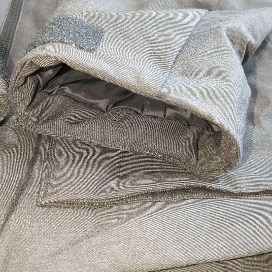 美品 ユニクロ ハイブリッドダウンパーカー 希少 4XL グレー 大きいサイズ