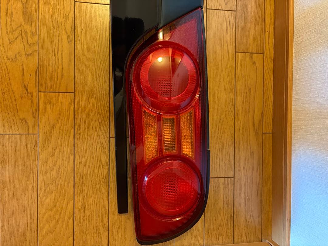 送料込み 美品180sx RPS13 後期 純正 テールランプ リアガーニッシュ