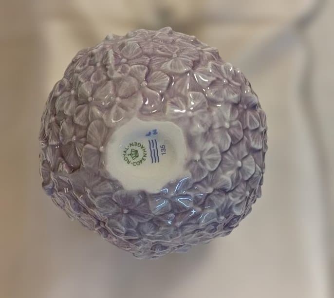  ロイヤルコペンハーゲン 淡い紫色のアジサイ花器
