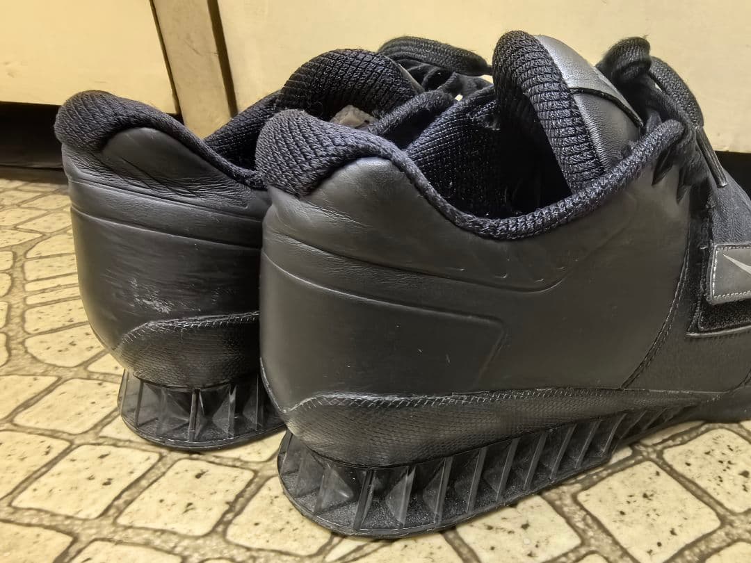 ナイキ ロマレオス3 スクワット ウエイトリフティングシューズ スクワットパワー