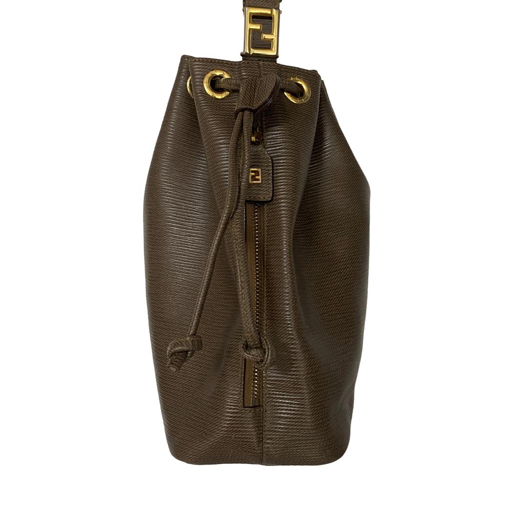 そまり　フェンディ　巾着型ショルダーバッグ　ヴィンテージ　レザー　ズッカ