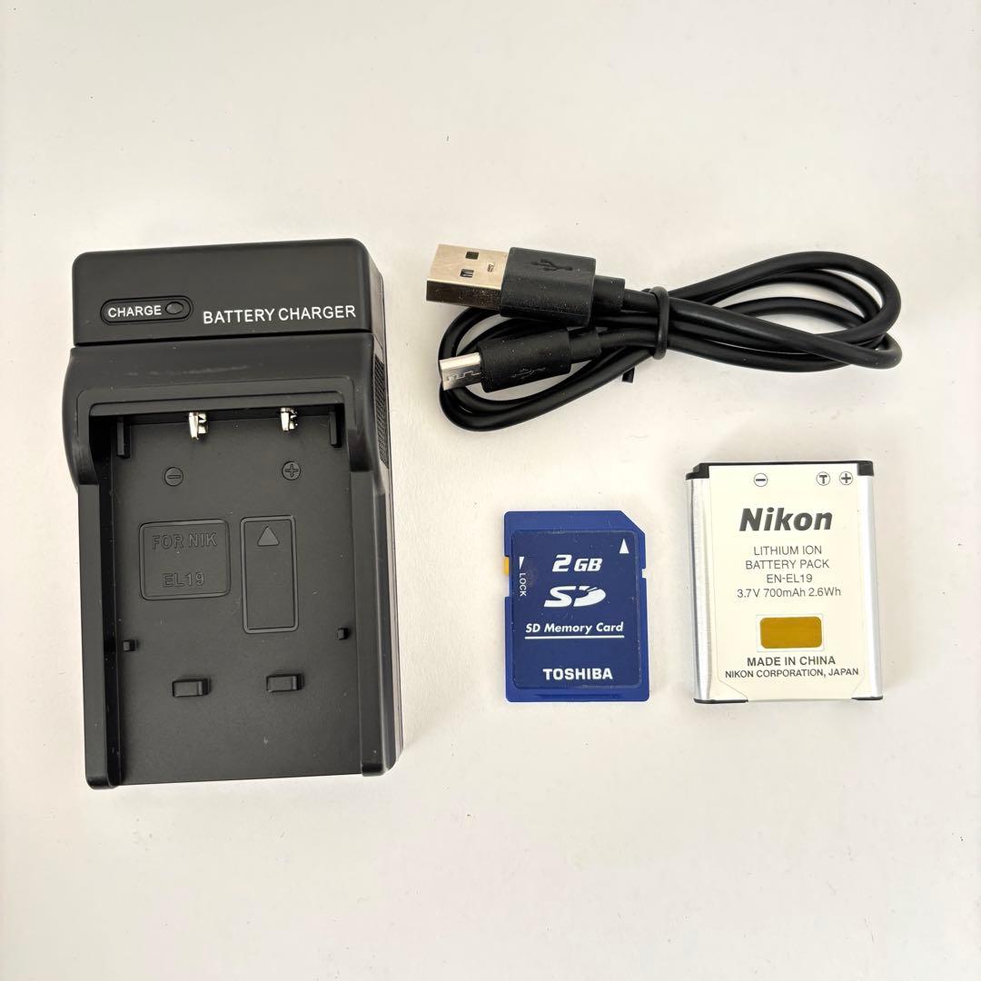 【美品】Nikon coolpix A300 ニコン　デジカメ　SDカード付