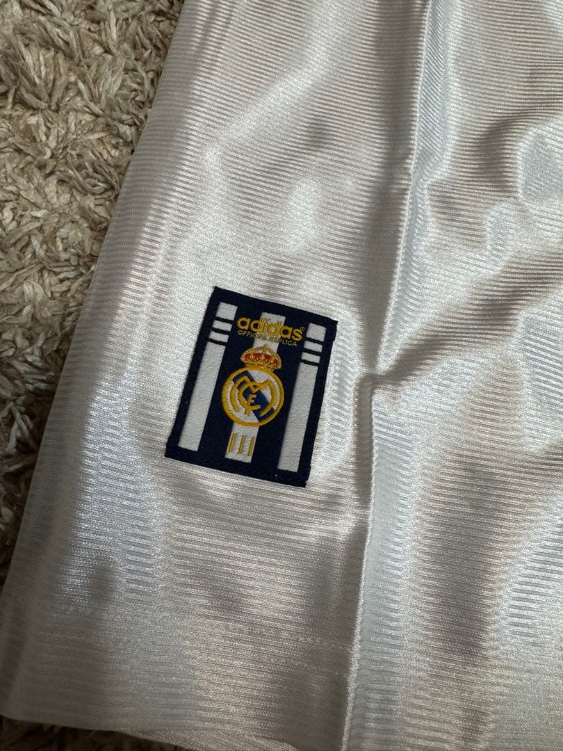 す*か様 正規品新品未使用 レアルマドリード 復刻版 99/00 レプリカユニホ