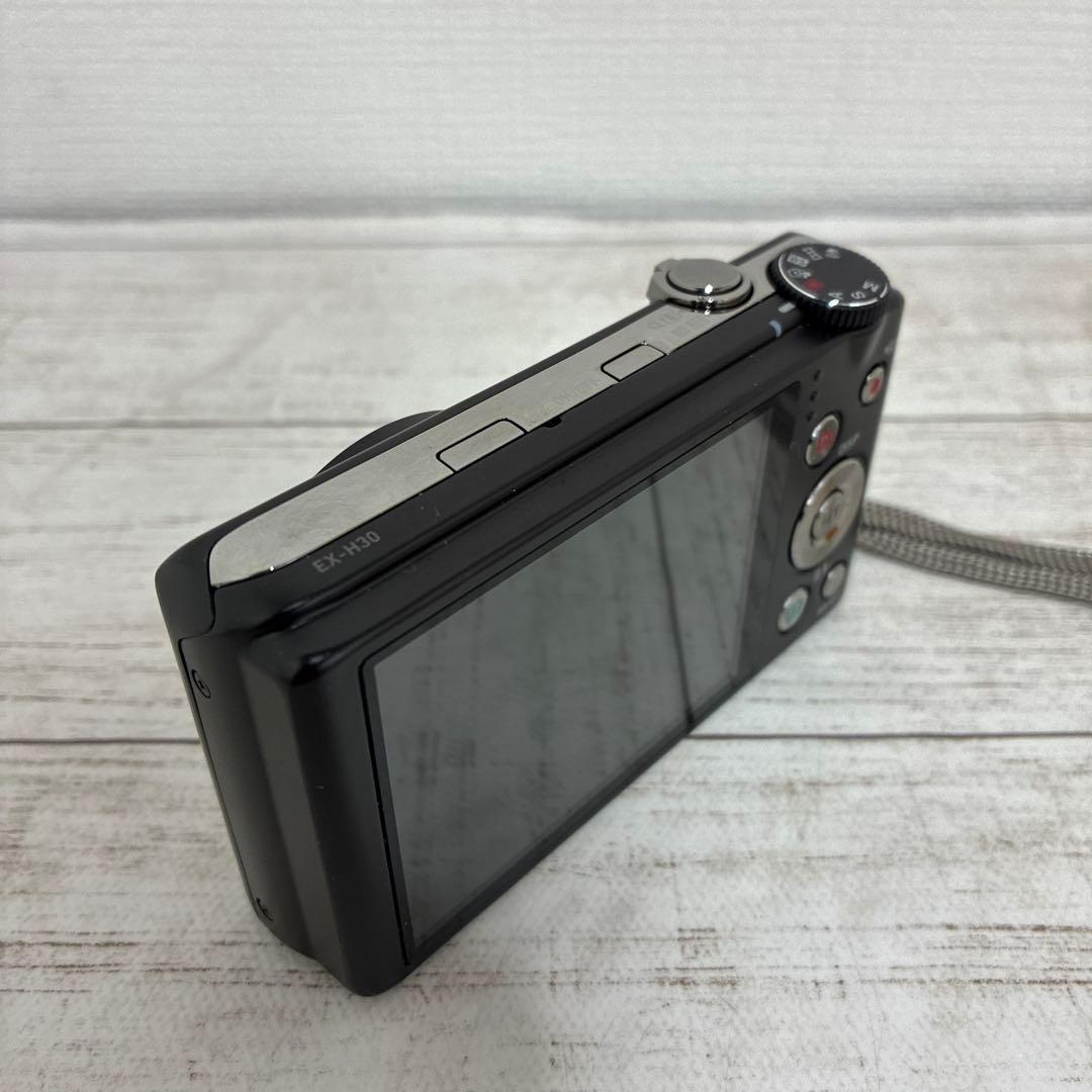 ピンクの猫 CASIO EXILIM EX-H30