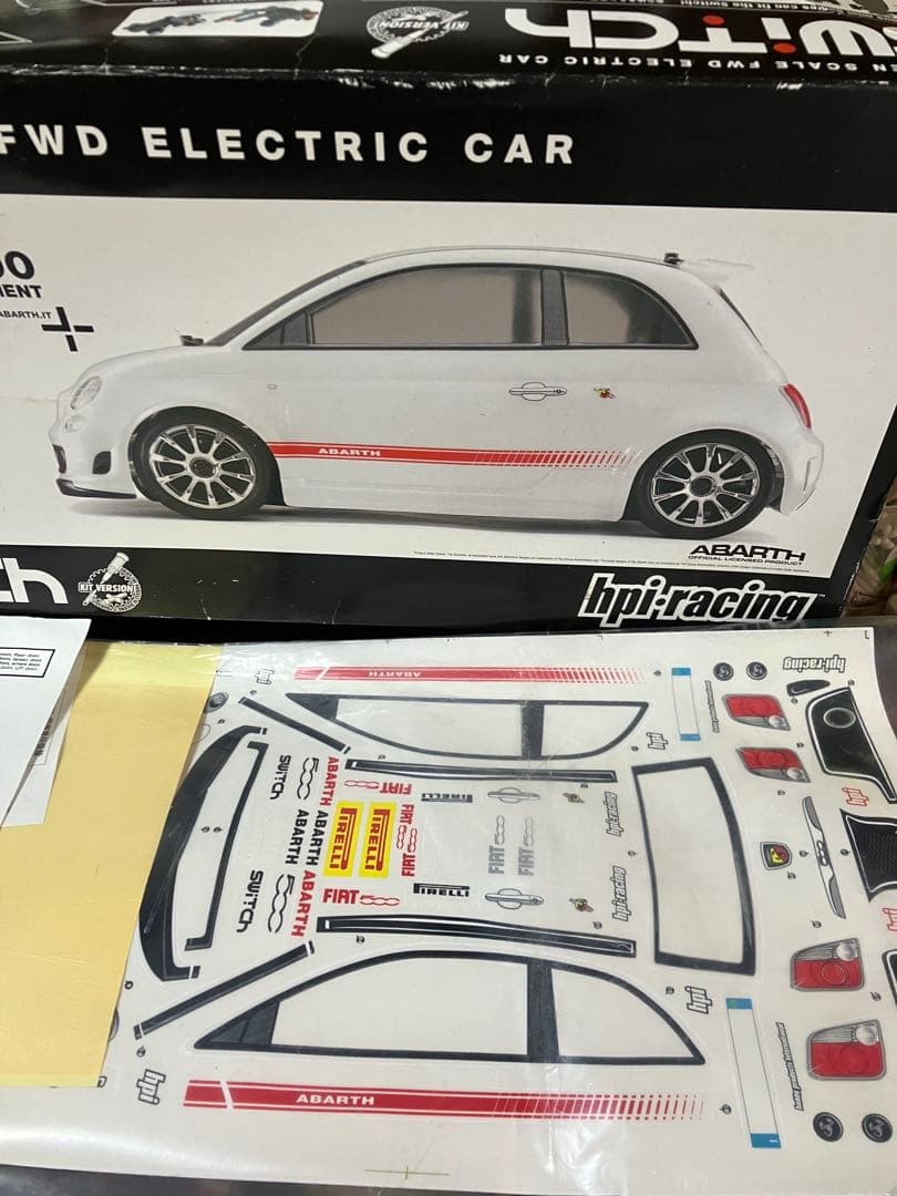 RCカーシャーシ 透明ボディ付き