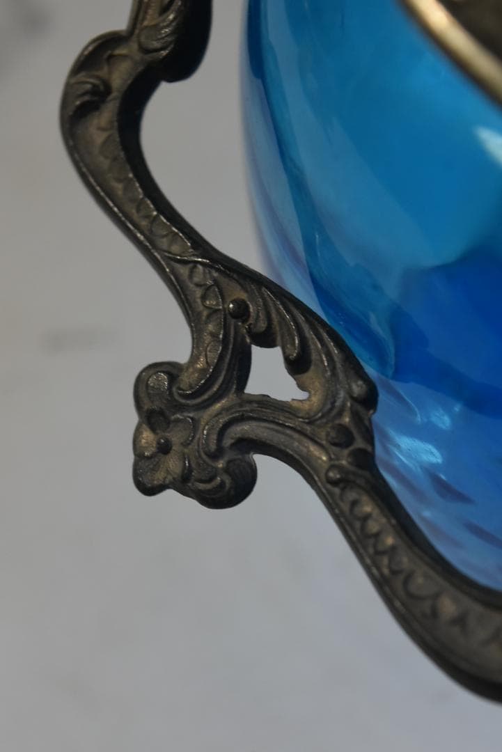 訳有　フランスアンティーク 青いガラスのボンボ二エール・ビスケットジャー