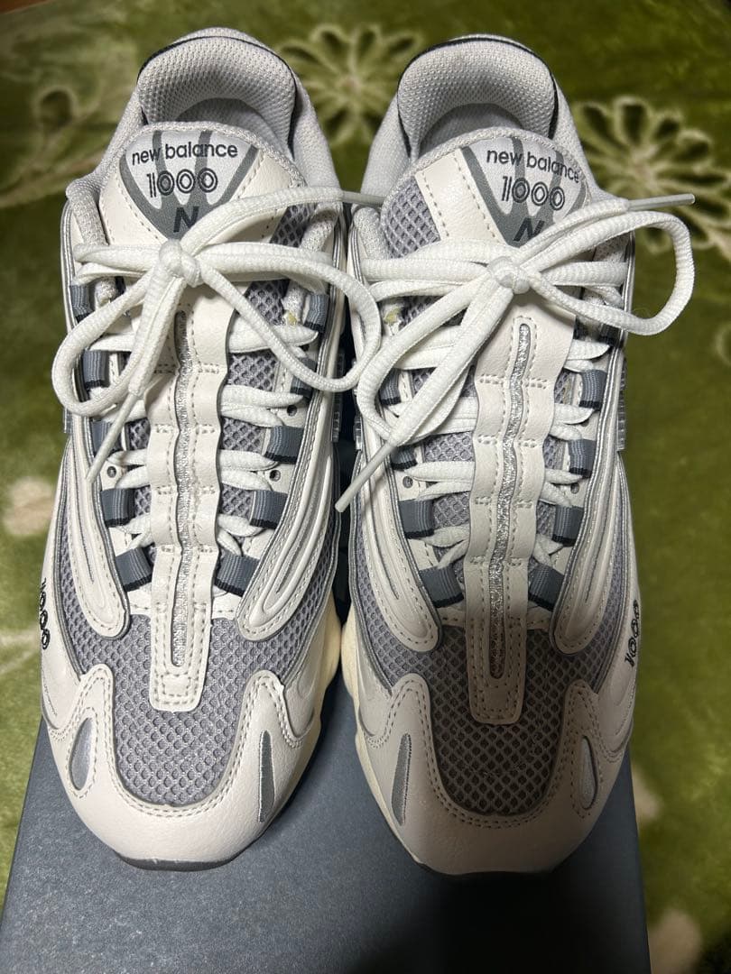 ★やまこ★New Balance 1000 スニーカー 23.0cm ホワ