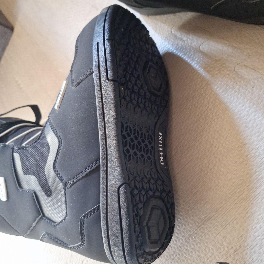 DEELUXE スノーボードブーツ 230サイズ ブラック 値下げします
