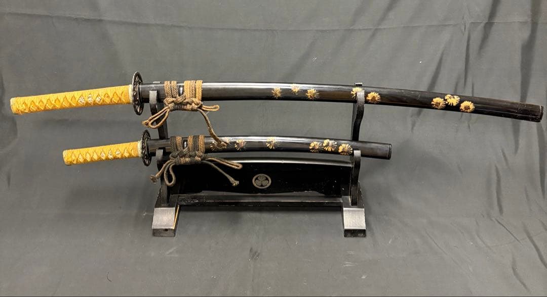 模造刀 日本刀 まとめ 7振り 太刀 脇差 白鞘 刀掛け2個付き