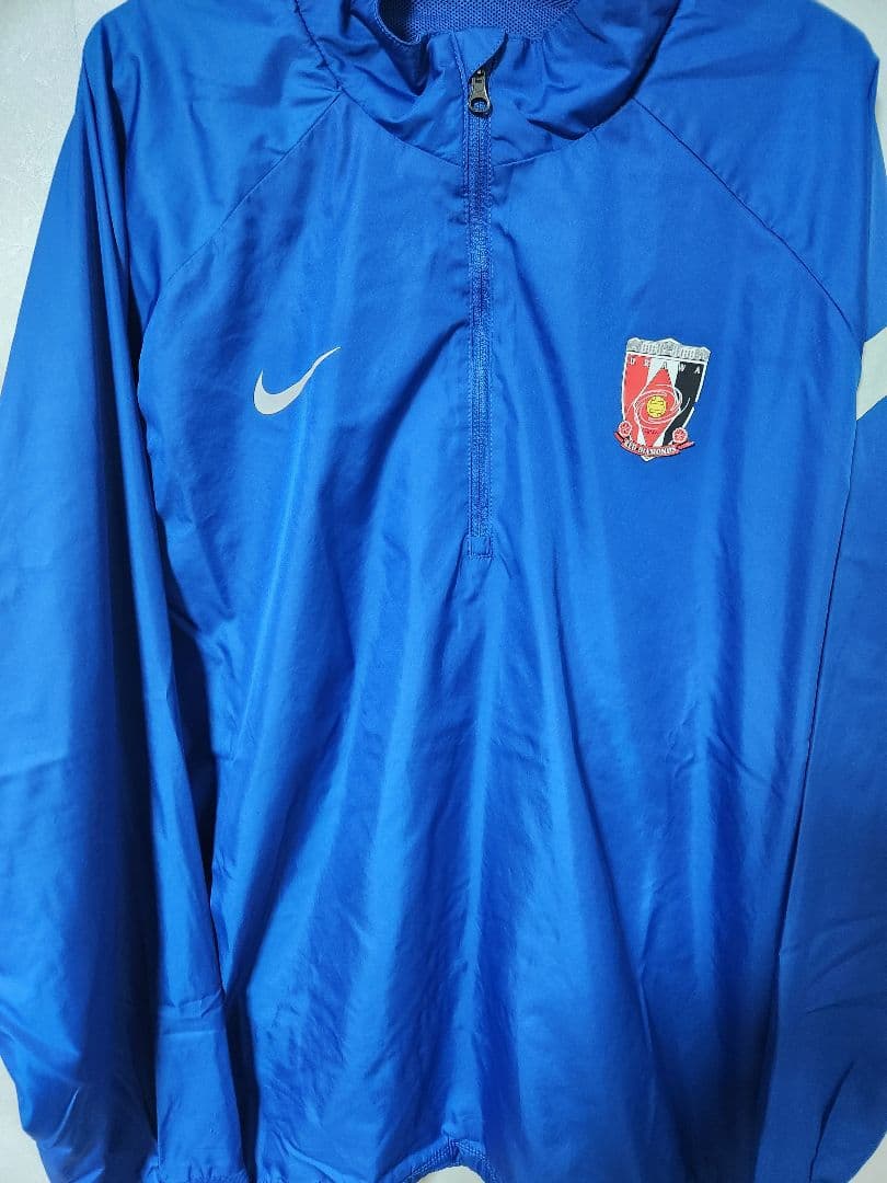 浦和レッズ　支給　ハーフジップ　ジャケット