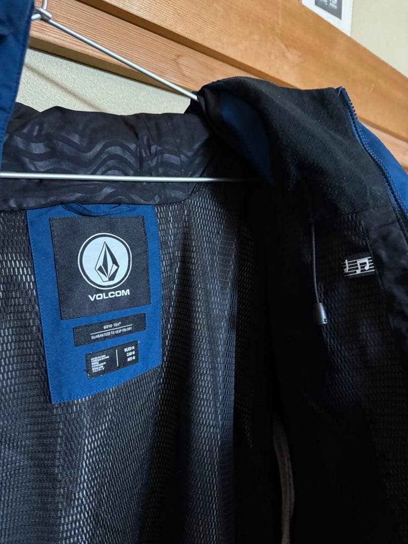 ボルコム GORE-TEXスノーボードジャケット Msize