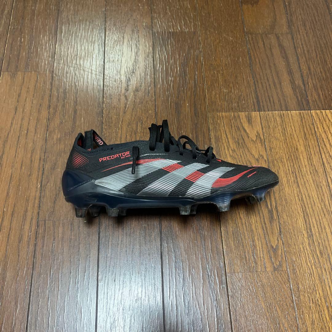 プレデターft ベロあり　黒赤