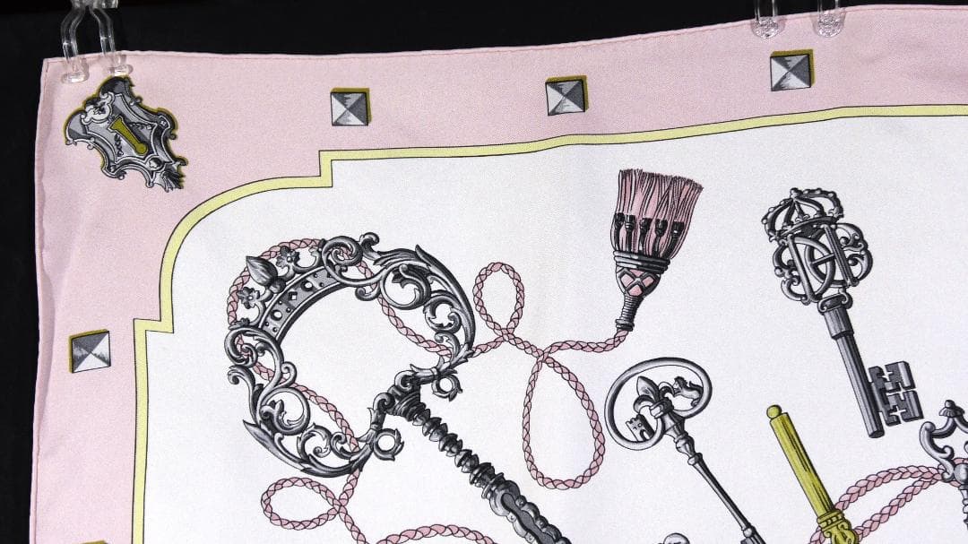 HERMES エルメス　大判スカーフ　カレ90　 D495