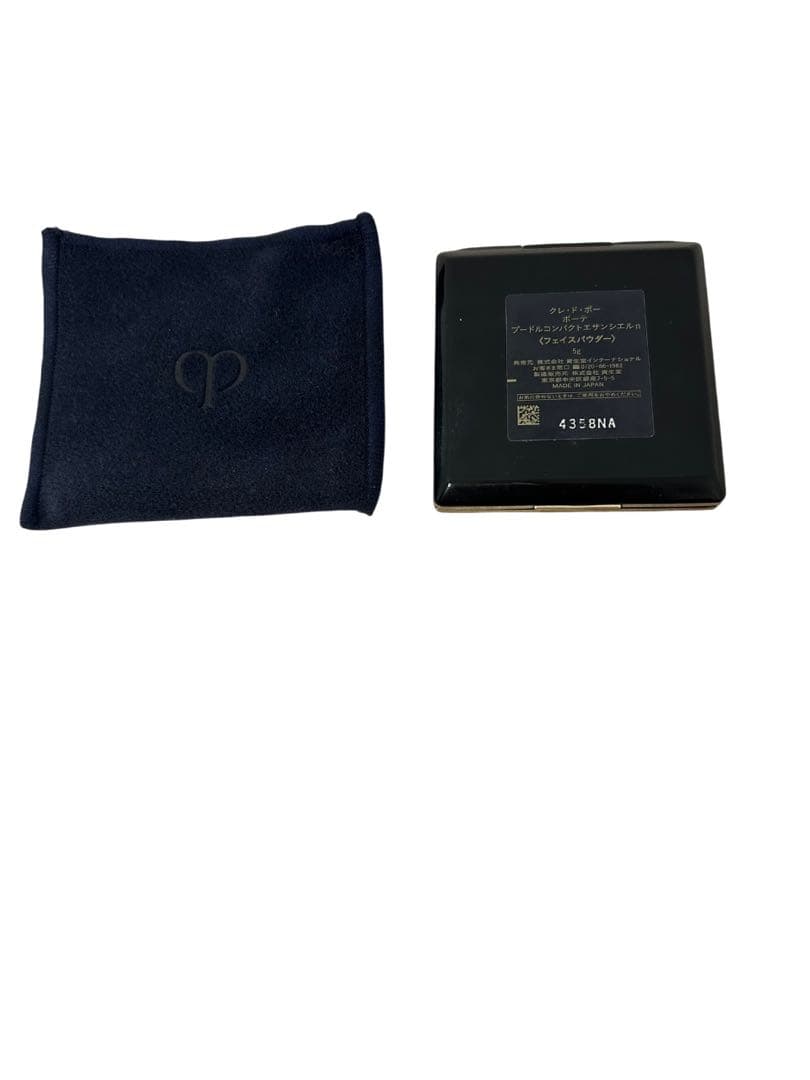 プードルコンパクトエサンシエルｎ　（エレガントスリム）