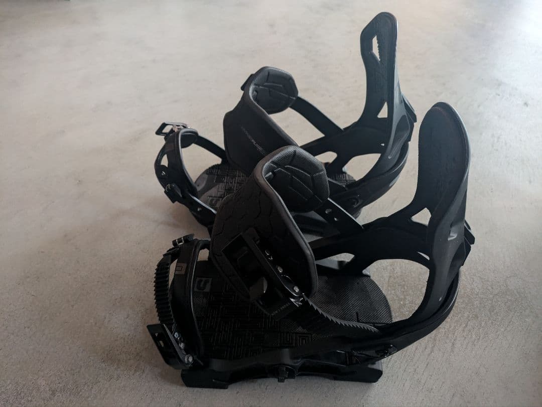 Now select ビンディング Mサイズ ブラック