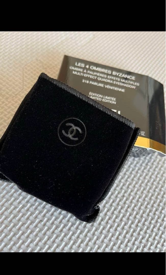 新品‼️未使用‼️レキャトルオンブル　ビザンス　318 アイシャドウ