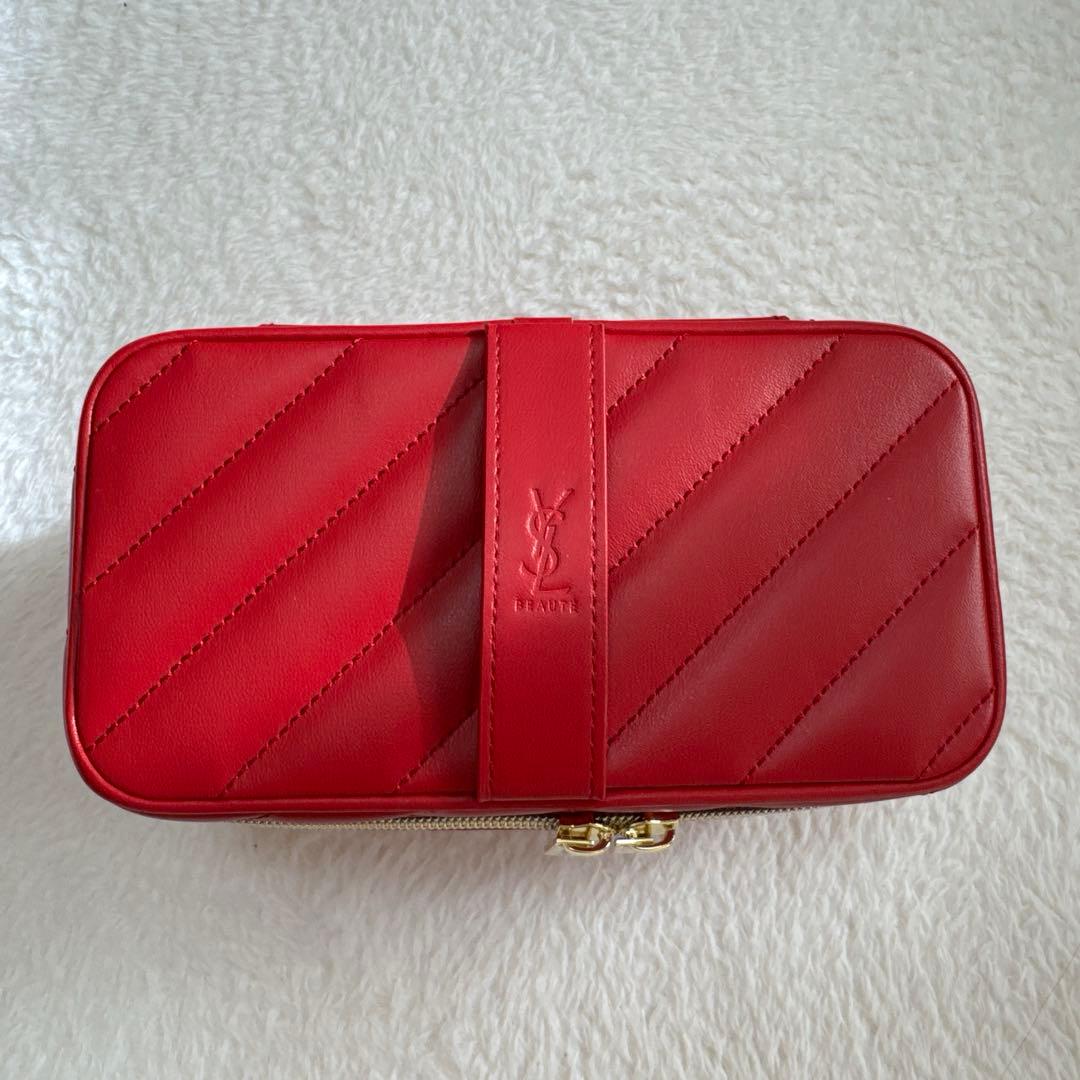 イヴサンローラン オリジナルレッドバニティ ポーチ 2025年ノエル限定