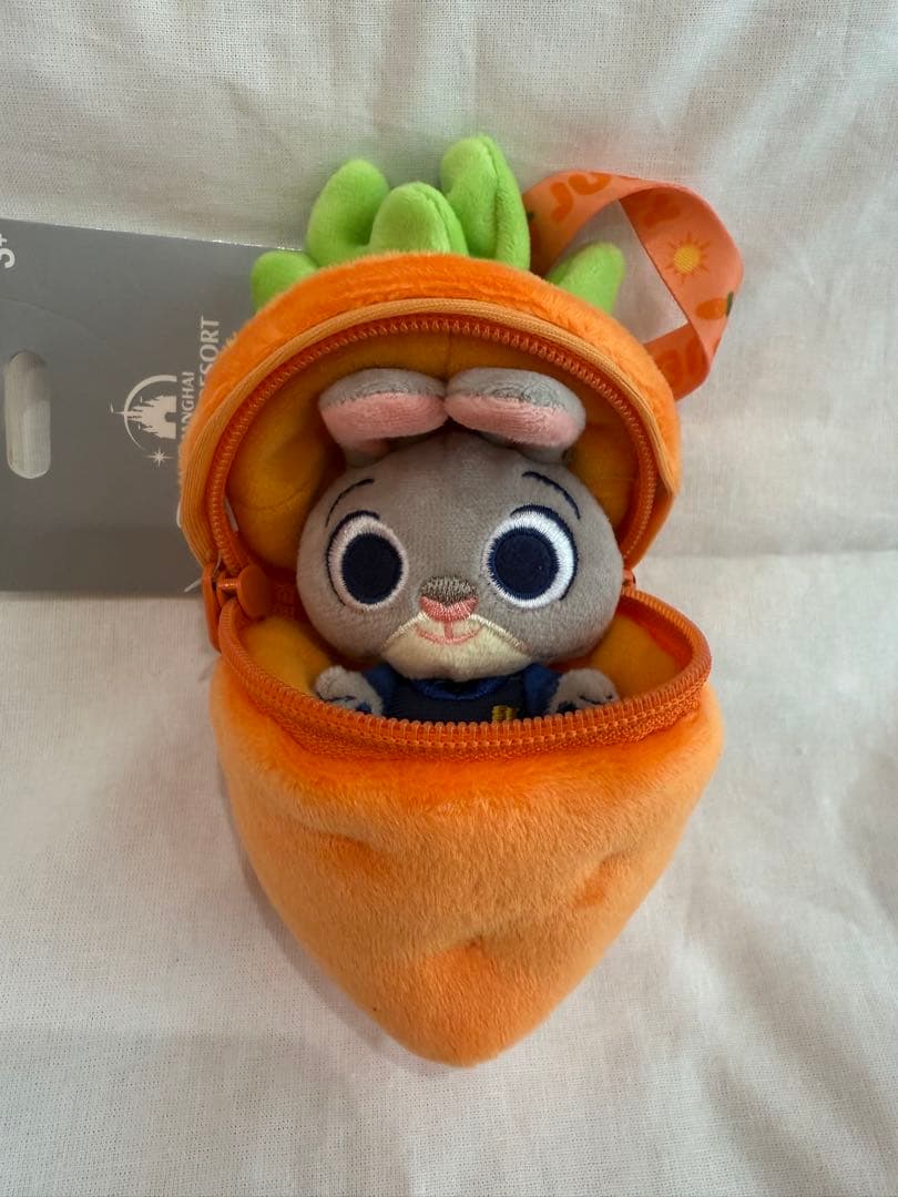 日本未発売 ズートピア ジュディ にんじん ぬいぐるみ マスコット