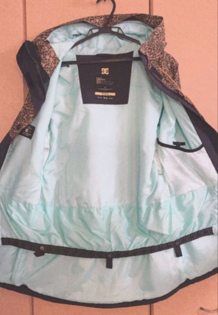 【美品】DC スノボーウェア レオパード柄 ジャケット スノボー スキー