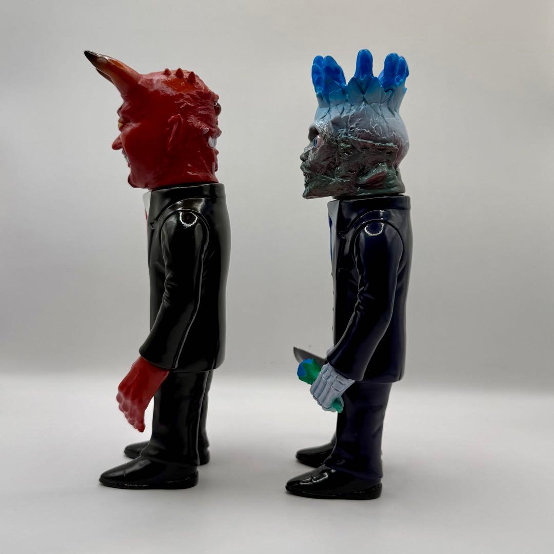 世界限定9体】キムラトイ ソフビ 2体セット HEAD SWAP×SUIT - メルカリ