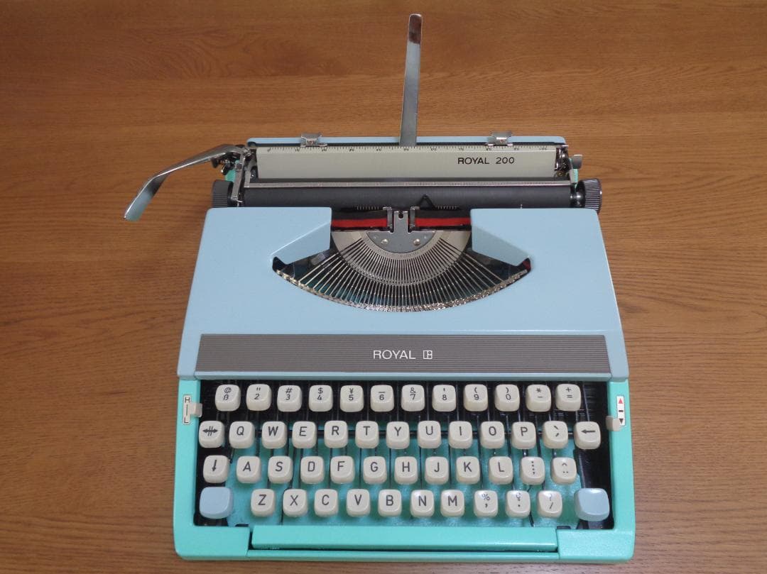 完動品　 200　ロイヤルタイプライター　パステルカラー