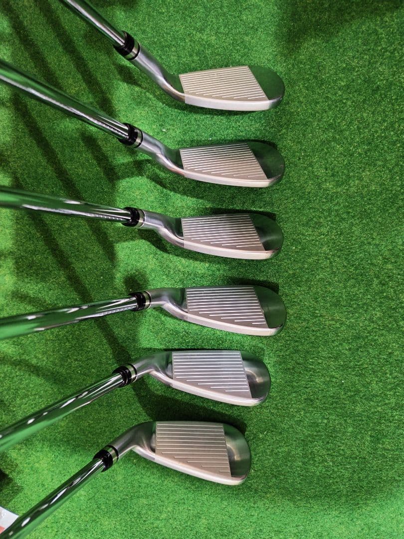 PRGR 赤egg FORGEDアイアン 7-P,A,AS,M-40 - メルカリ