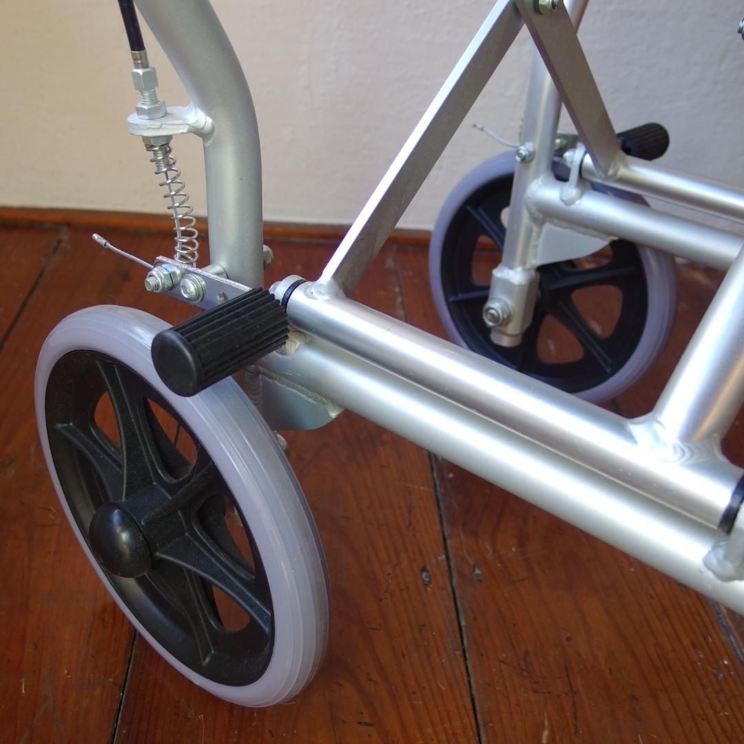 ネコ様【ほぼ未使用】送料込 KADOKURA ネクスト A501-AK 車椅子