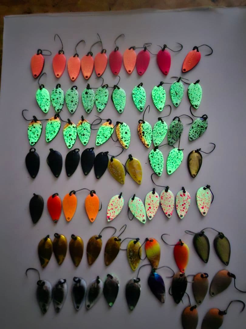 オフィスユーカリ　トリガー1.６グラム　自塗りやオリカラ多数　７２枚セット