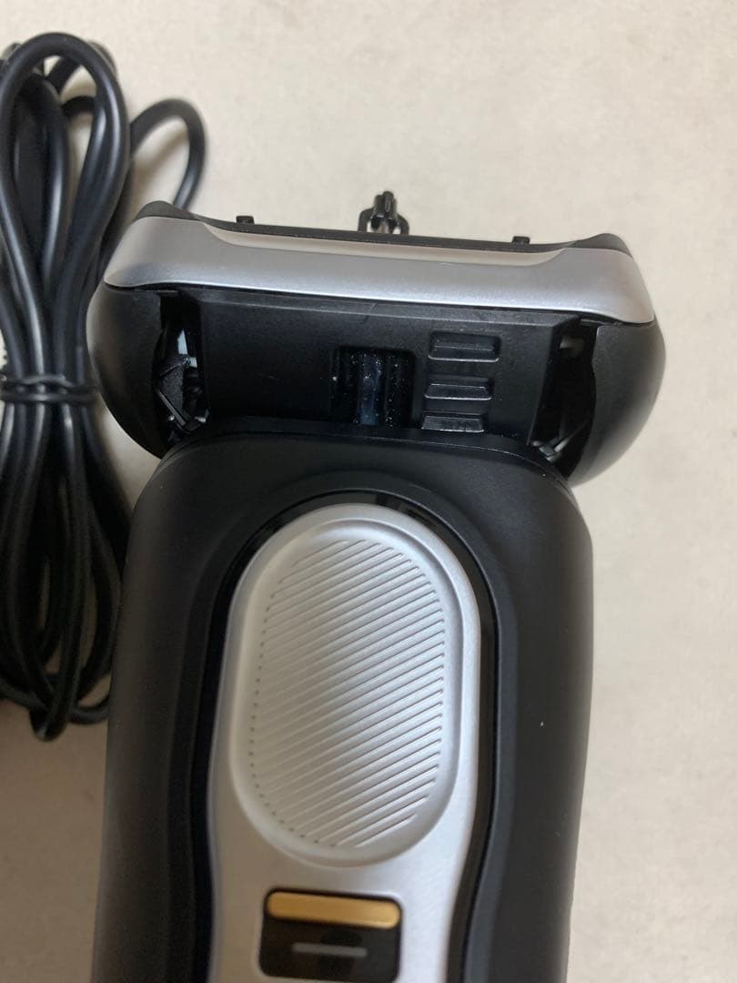 Braun S9 PROメンズ電気シェーバー 2021年製((刃　ありません)。