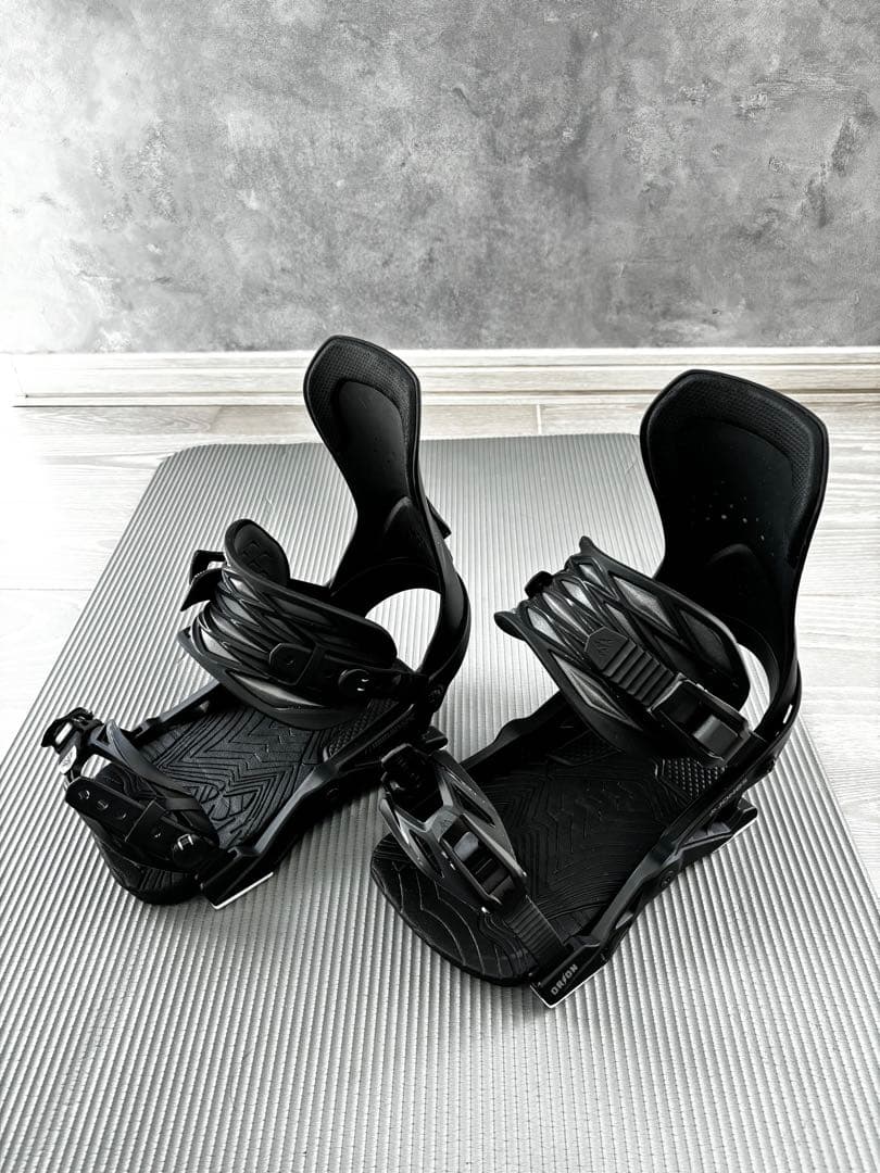 JONES スノーボード ビンディング ECLIPSE BLACK 24-25