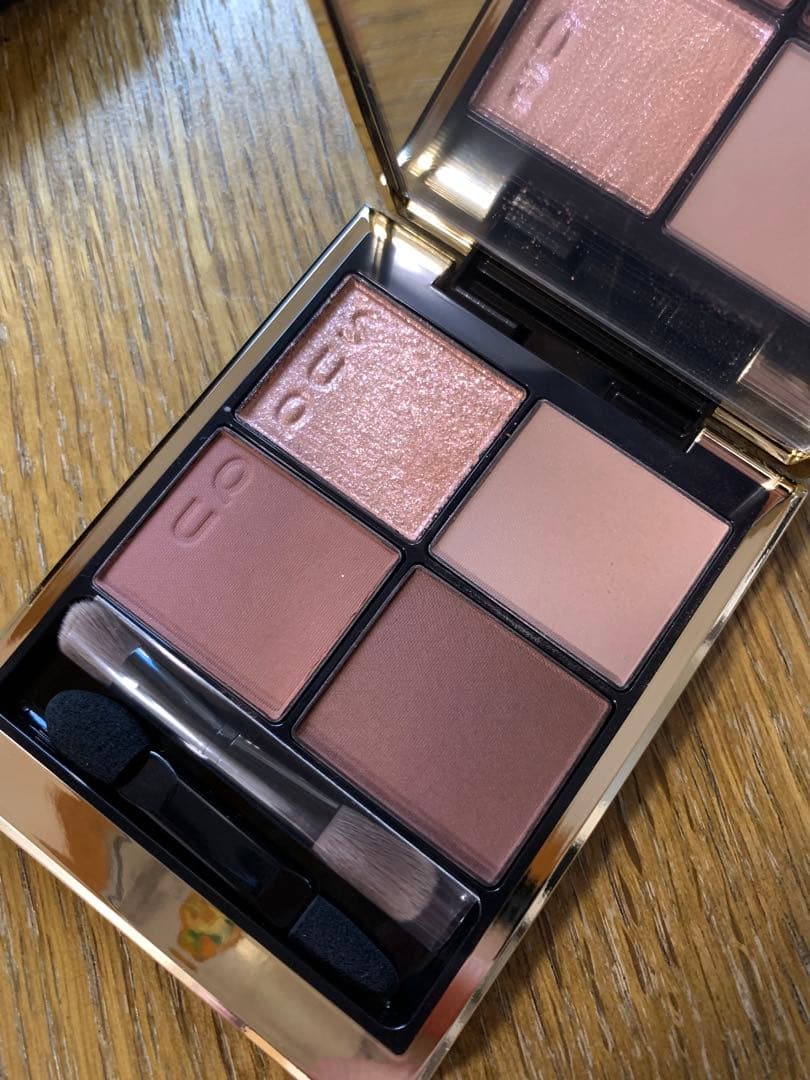 SUQQU シグニチャーカラーアイズ S02 霜華　クレドポーボーテ　サンプル付