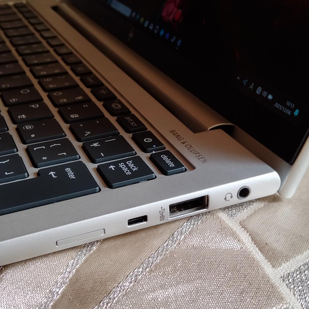 13インチ HP 830G9 12世代 i5 256G 16G FHD