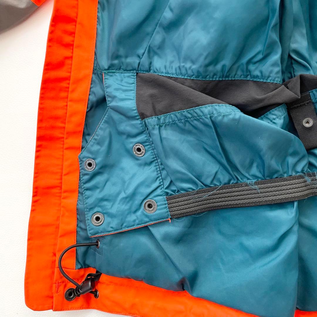 4395 バートン ジャケット AK ゴアテックス 袖切替デザイン 緑 オレンジ