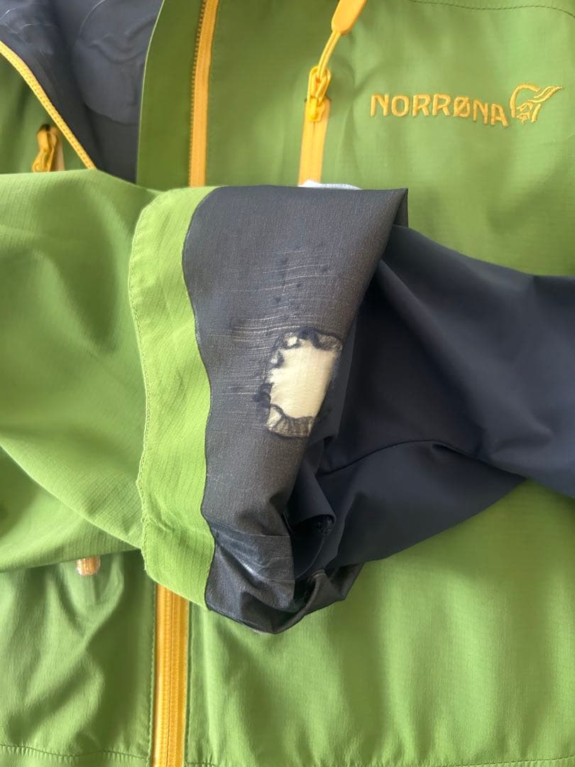 ヒラメ様用Norrona lofoten Gore-Tex Pro Jacket