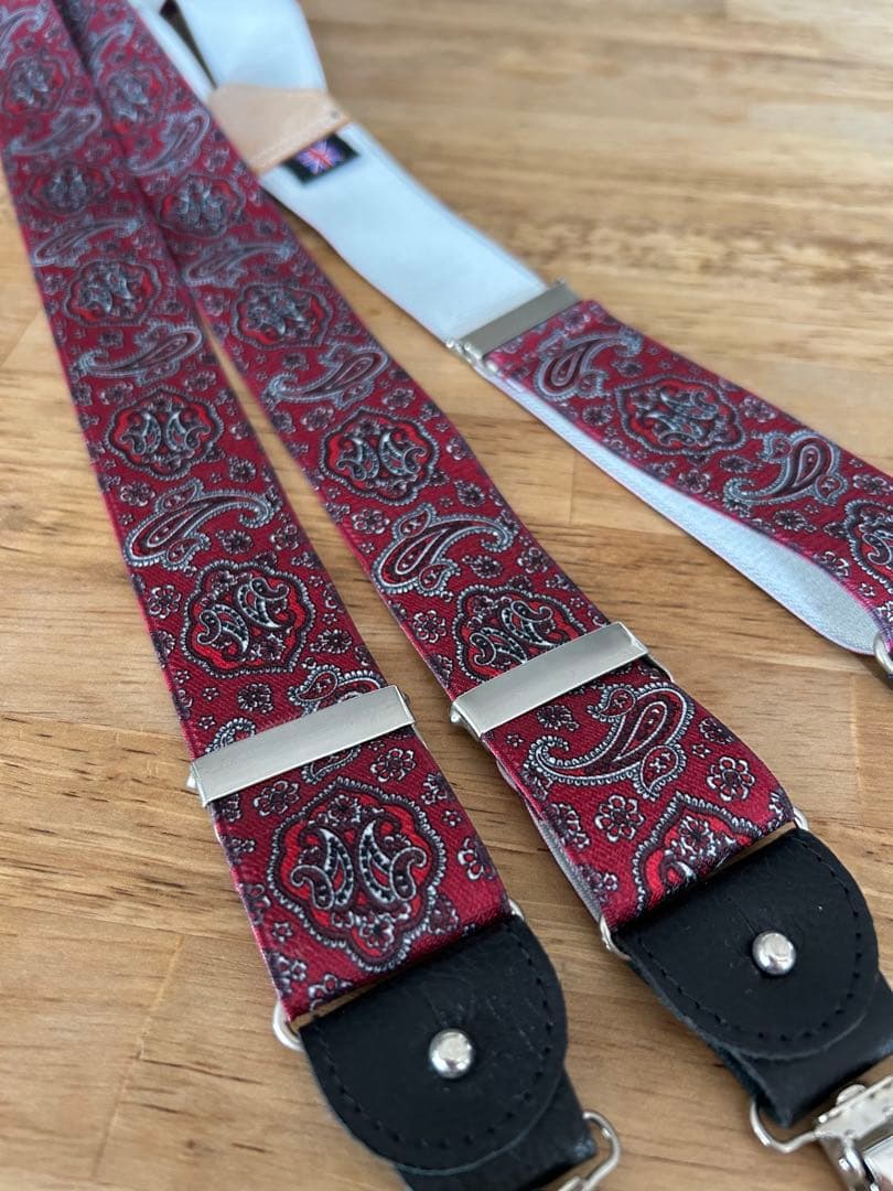 アルバートサーストン　ペイズリー