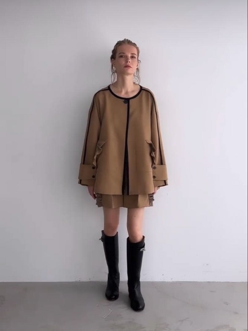 cen. パイピングコート　キャメル