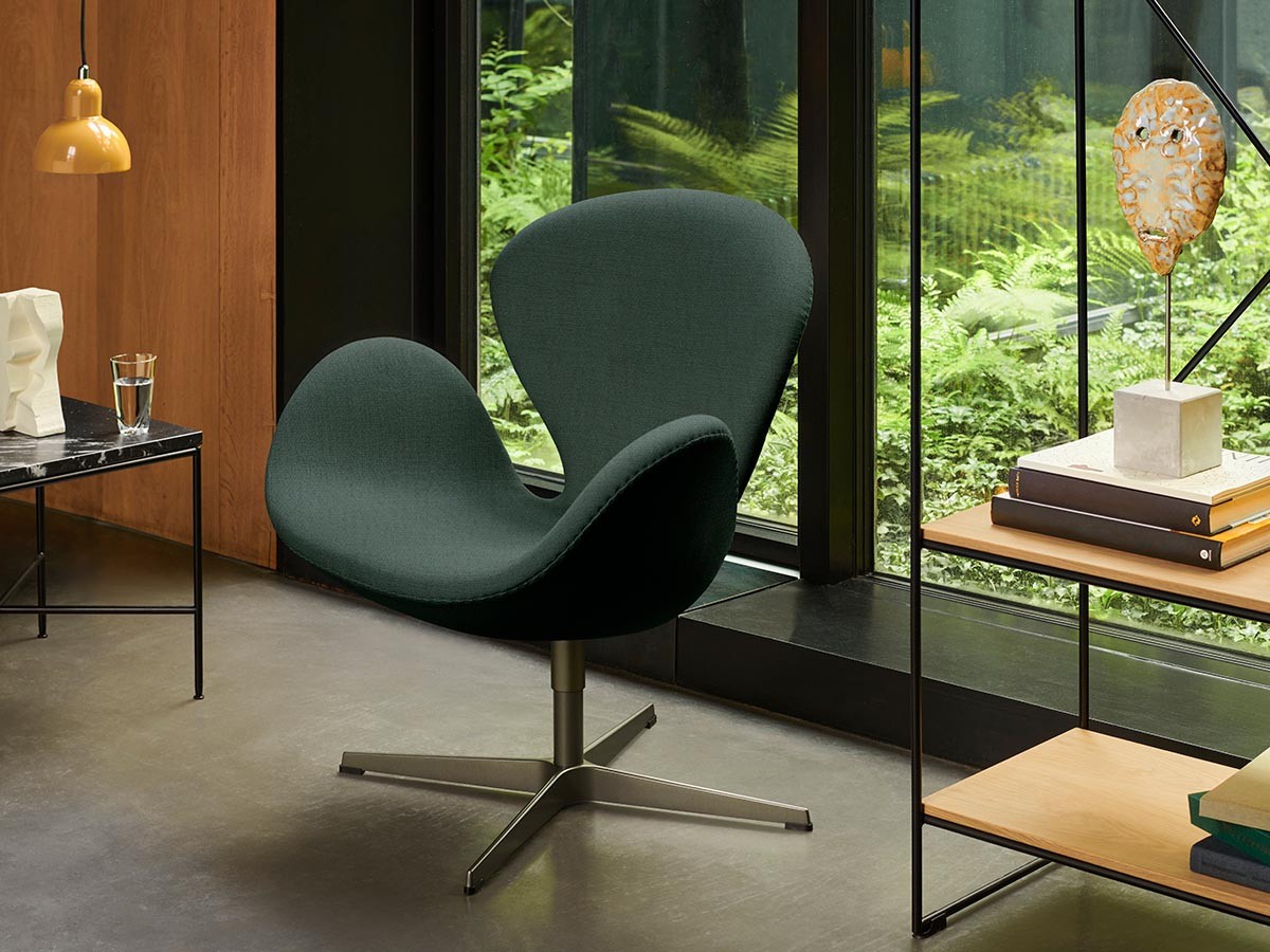 FRITZ HANSEN Right Now Delivery SWAN / フリッツ・ハンセン スワン