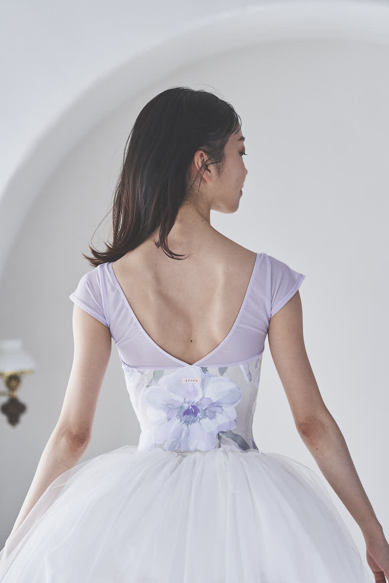 stina / type H half sleeve / big magnolia pearl gray