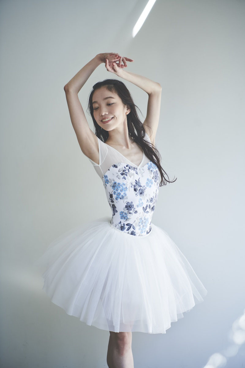 stina フラワープリント レオタード M stina フラワープリント