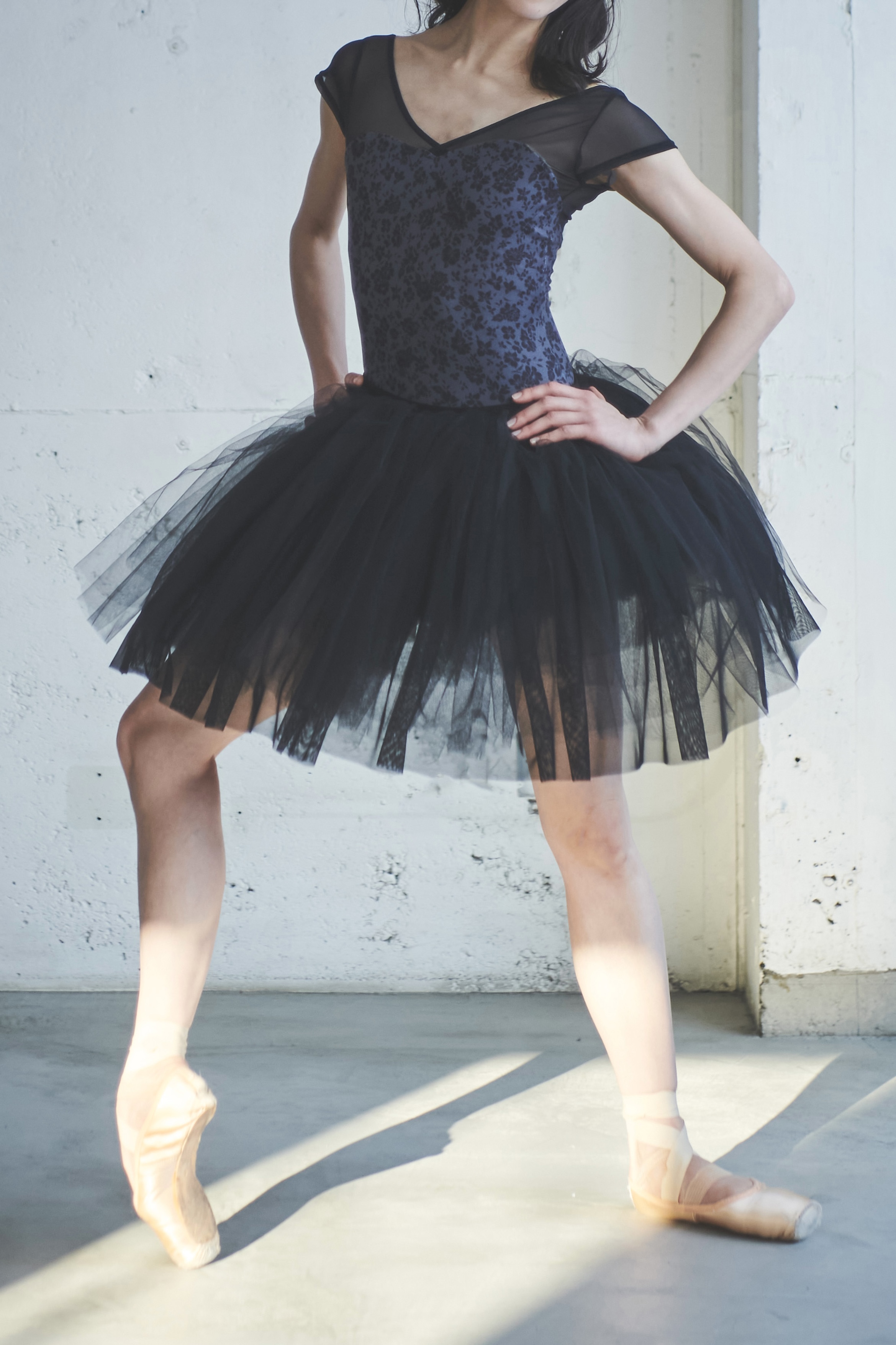 stina / type H half sleeve / Wish charcoal