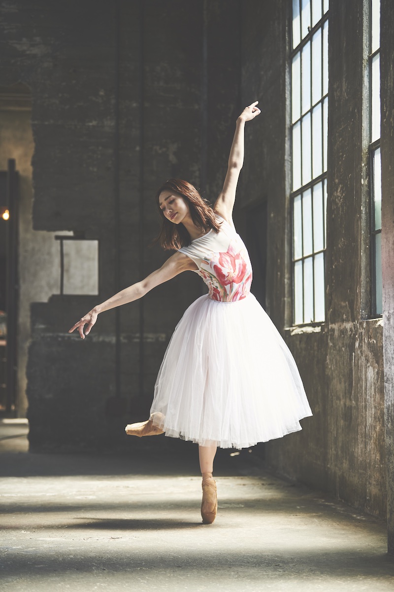 stina / type I drop / tulip×white