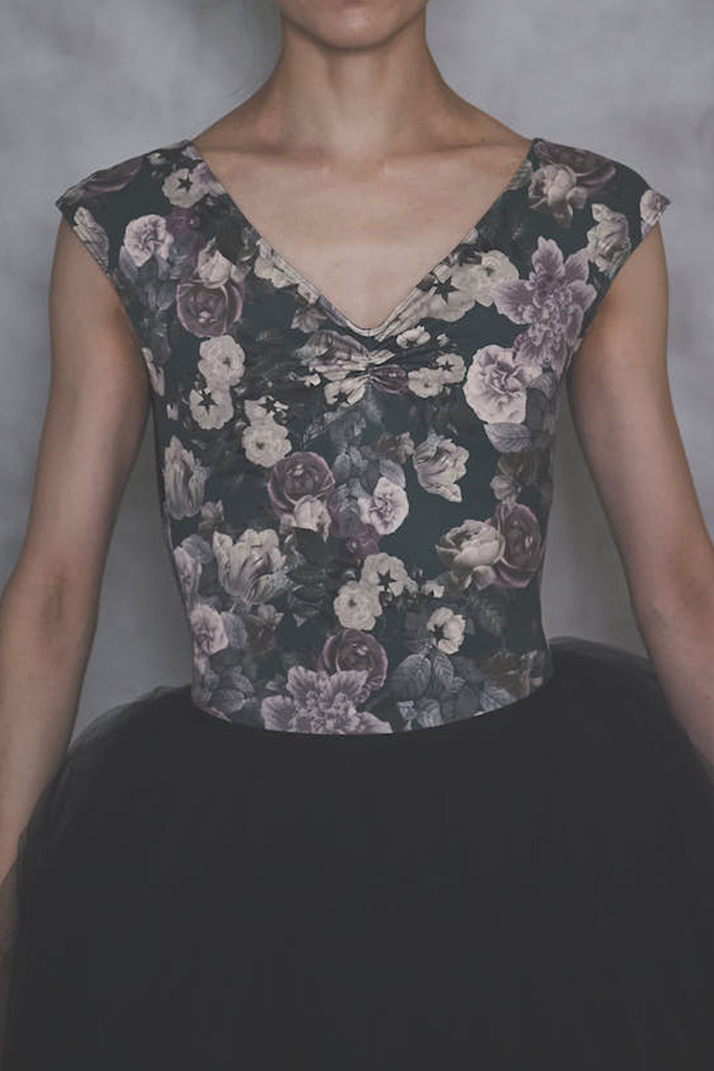 stina / type zero butterfly / authentic moss green