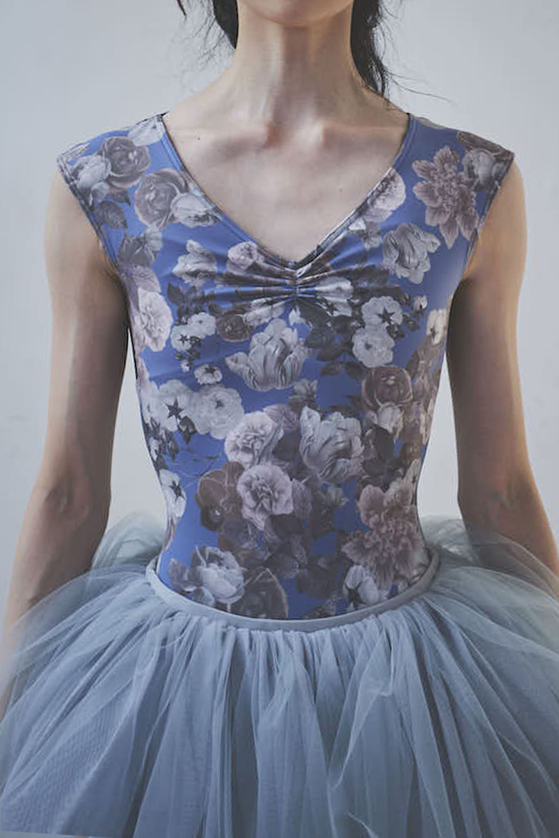 stina / type zero butterfly / authentic blue