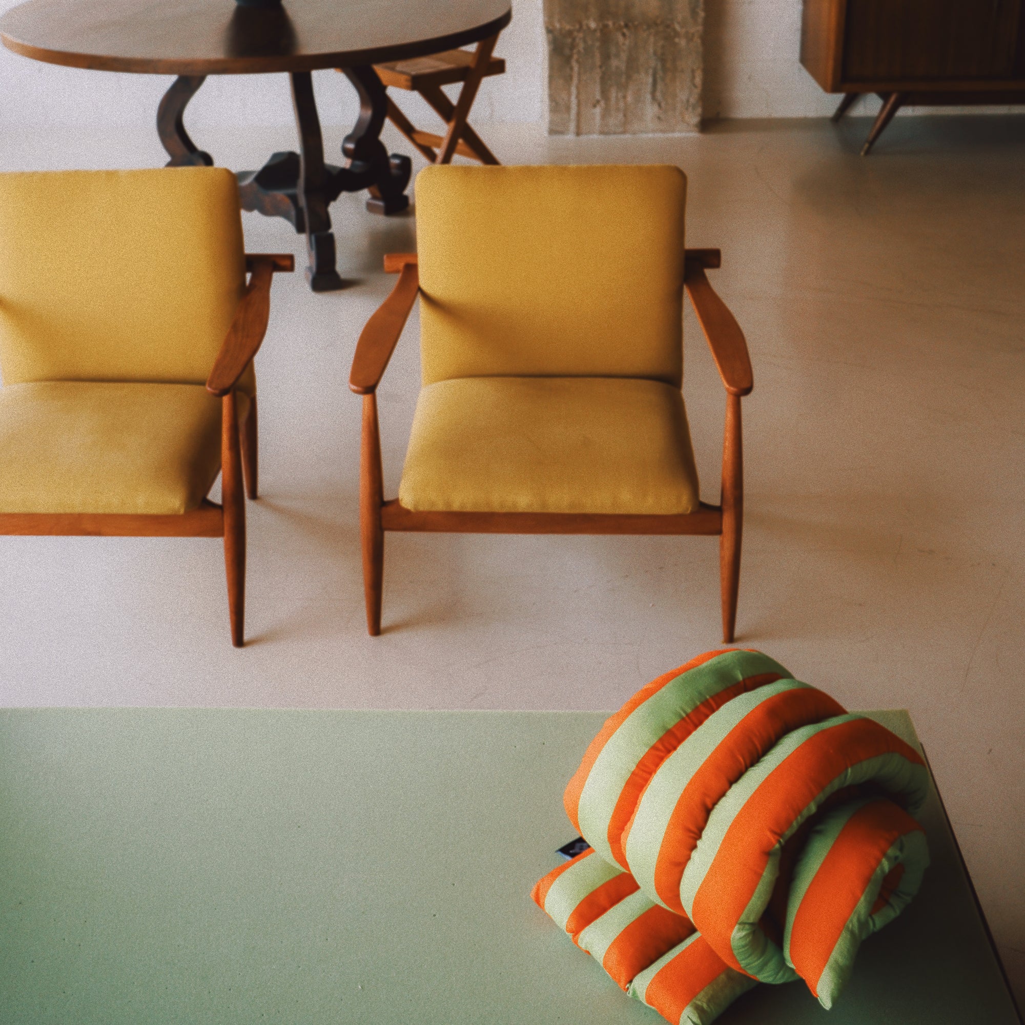 Musubi Cushion - Linen&Rayon | Candy Stripes in Pumpkin x Lime Green