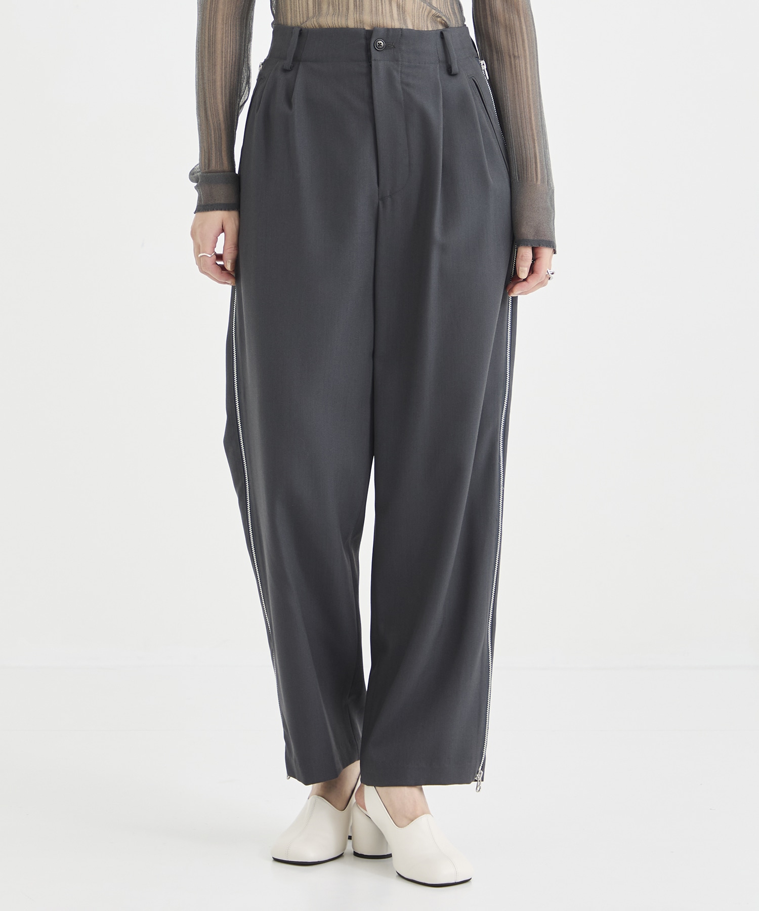 Dobby cloth side zip pants(0 DARK GREY): 08sircus: WOMENS