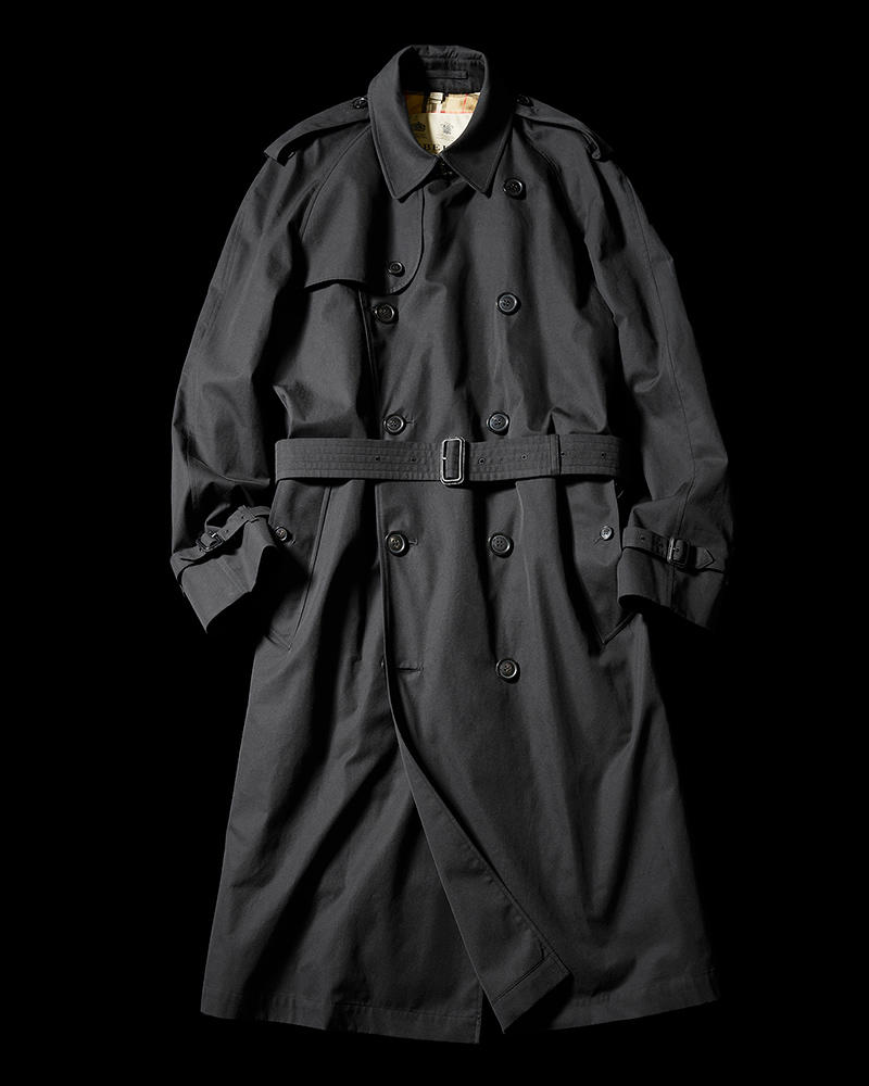 着るだけで自信がわいてくる魔法のトレンチ～バーバリー【黒の名品009