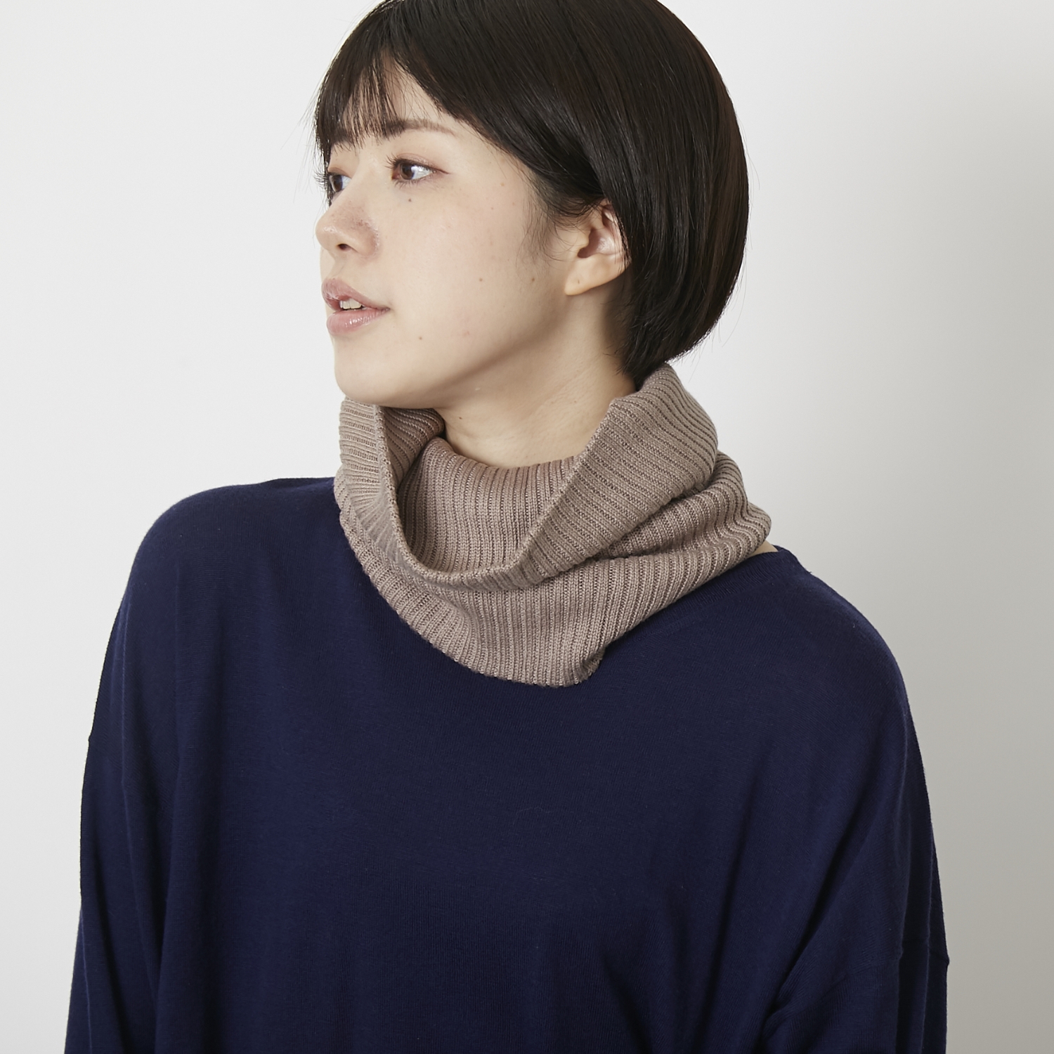 DRESS HERSELF/シルクカシミヤネックウォーマー -いつの季節も首を