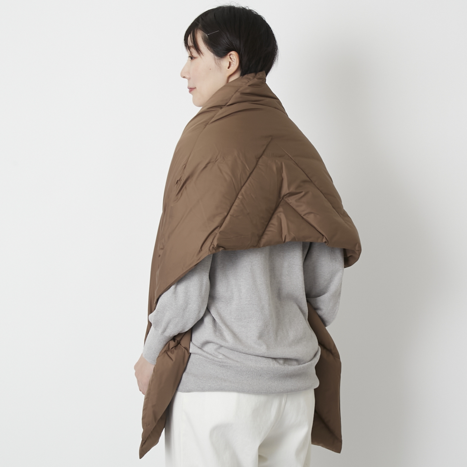 KWD/ダウンショール グリーンダウン -サッと羽織れてしっかり