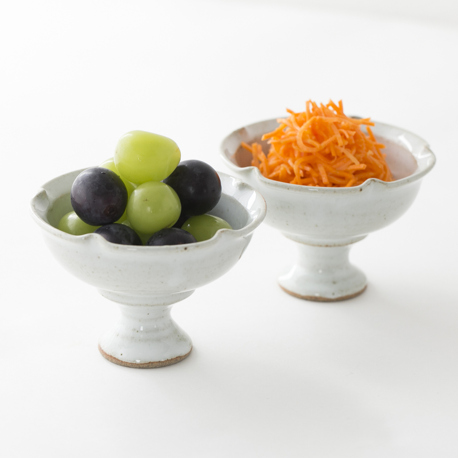 七右エ門窯/高台の器 乳白/ペアセット -【当店限定】脚つきの小鉢で