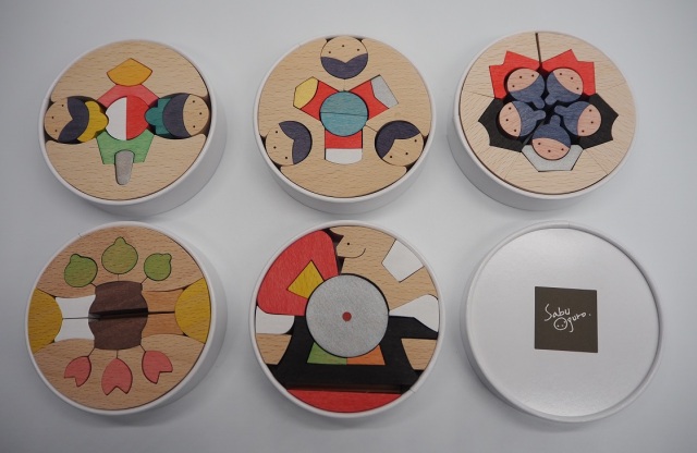 寿月すみたや・小黒三郎作の組み木のおひなさま。銀杏円びな五段飾り。